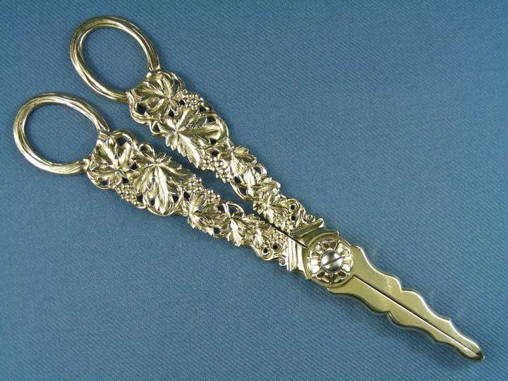 Pair of George IV silver gilt grape scissors